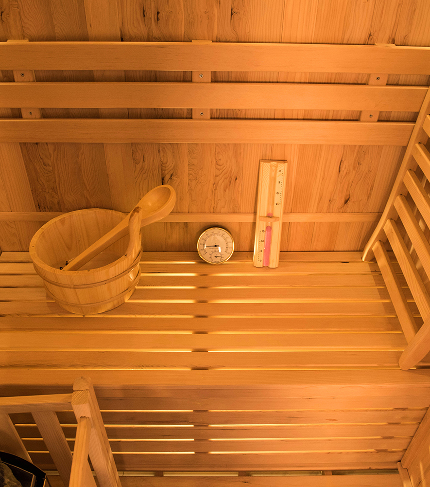 Intérieur en bois du sauna Zen